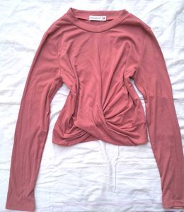 Twist-Front Long Sleeve Top🌷