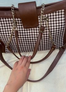 Houndstooth Shoulder + Laptop Bag