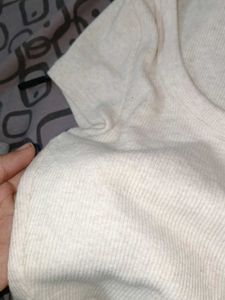 H&amp;M Beige Ribbed Crop Top