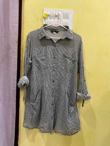 Striped Button-Down Shirt 34-36