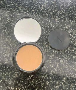 Faces Canada Compact