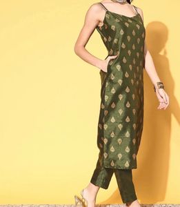Elegant Green Kurta Set