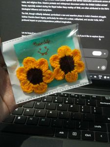 Cute crochet Hairclips 🌻