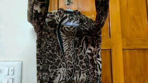 Strechable,Leopard Print Kurti (Size &#34;L&#39;)