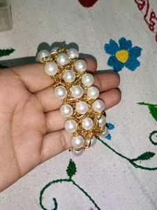 Pearl and Gold Chain Bracelet