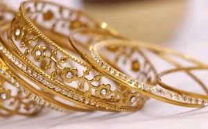 Flower mehndi Stone bangle set