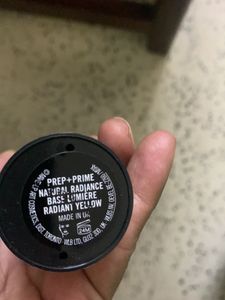MAC PREP+PRIME Natural Radiance Base Lumiere
