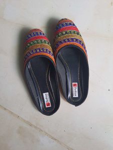 multicolour back open bellies size 6