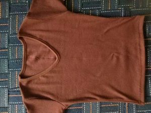 Stylish Brown Body-hugging Top