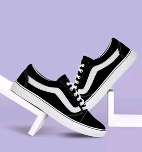 Stylish Black &amp; White Sneakers