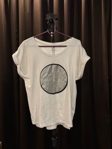 Graphic Glitter Circle Tee