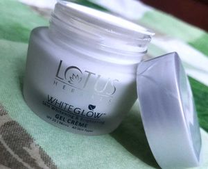 Skin Whitening And Brightening Gel