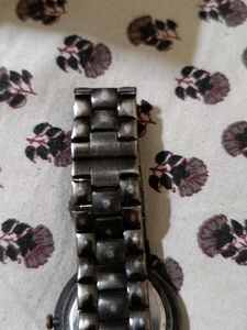 Elegant Rolex Watch (No Cell In It)