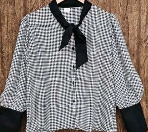 Women Regular Fit Printed Button Down Collar Shirt