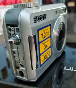 Sony cybershot digital camera (not working)