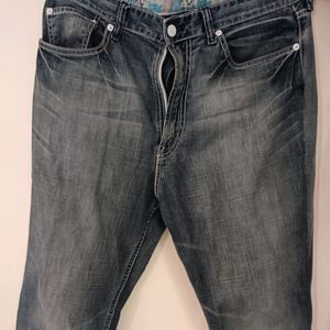 It Is Levis Cotton Jeans Size 34