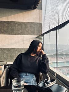 Casual Black Sweatshirt