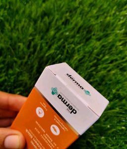 The Derma Co. Hyaluronic Acid Sunscreen Stick