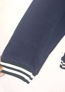 Graphic Print Sweatshirt