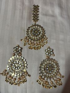 Earring And Tika Set