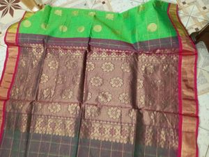 Green &amp; Gold Checked Saree