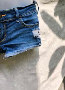 SEXY DENIM BLUE SHORT