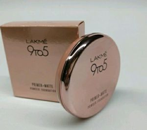 Lakme 9 To 5 Primer+ Matte Foundation Compact Powder