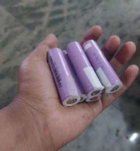 18650 RECHARGEABLE BATTERY 🔋