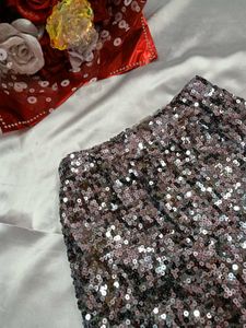Sequin Mini Skirt🤍✨