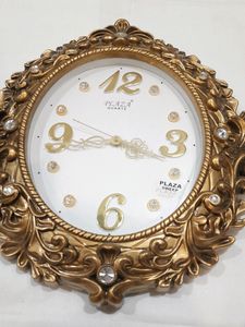 Wall Clock &amp; Decor ⏰️