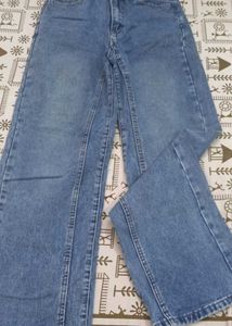 Urbanic - Casual Blue Jeans