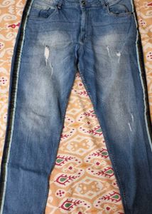 Roadster Jeans Distresses