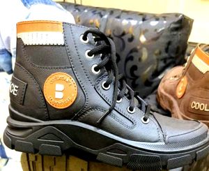 Heavy Discount On Shows 🥾 Waterproof Quality Boot
