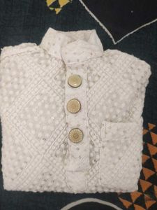 White Embroidered Kurta With Sequence Detailing