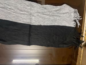 Stylish Two-Tone Scarf