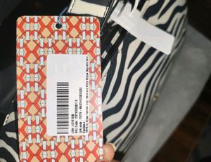 Iykyk Edge Black And White Striped Handbag