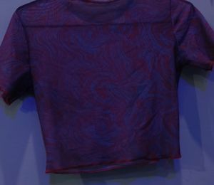 Swirl Pattern Mesh Top
