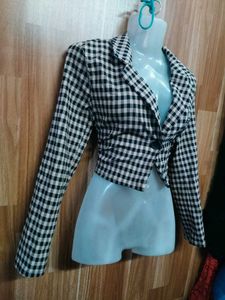 Checkered Cropped Blazer