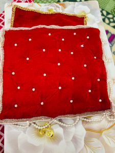 Red Velvet kreshna rajai gadda colour re