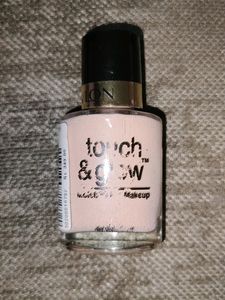 Revlon Touch And Glow Makeup