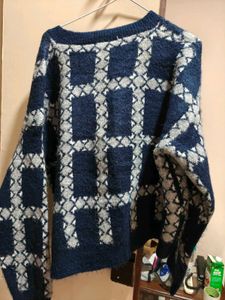 Cozy Blue Patterned Sweater