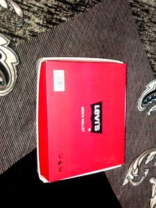 Levi&#39;s Men&#39;s Wallet - New in Box