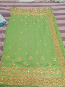 embroidery saree