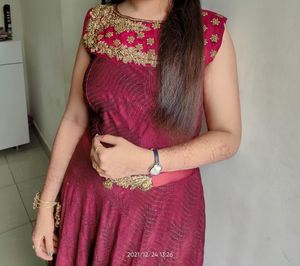 Elegant Maroon Sleeveless Gown