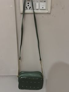 Chic Green Crossbody Bag