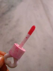 Huda Matte Me Lip Gloss