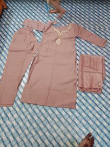 embroidery kurta paint set Pink