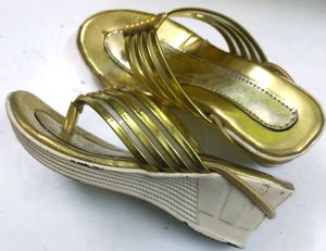Children Golden Saindel Bridal fancy Stone