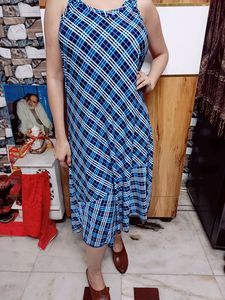 Stylish Knee Length Dress For Womens
