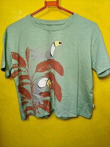Toucan Print T-Shirt